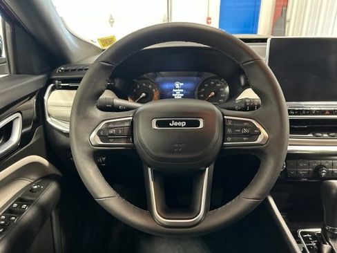 Used 2024 Jeep Compass Limited AWD/4WD image 15