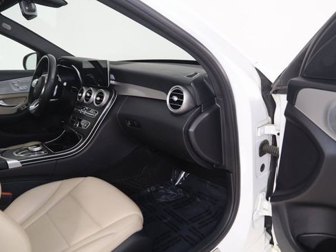 Used 2019 Mercedes-Benz C 300 4MATIC Sedan image 45