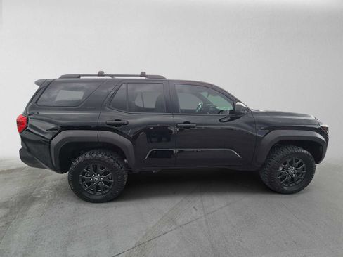 Certified 2025 Toyota 4Runner SR5 AWD/4WD image 2