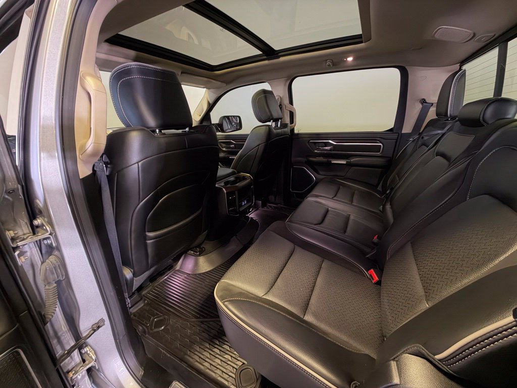 Used 2021 RAM 1500 Laramie AWD/4WD image 16