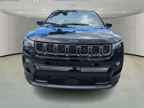 New 2026 Jeep Compass Latitude image 2