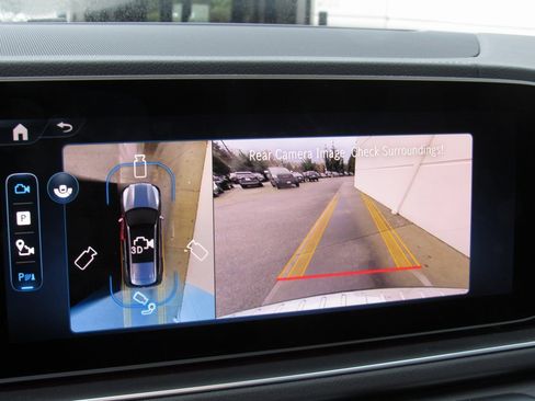 Certified 2025 Mercedes-Benz GLS 450 4MATIC image 40