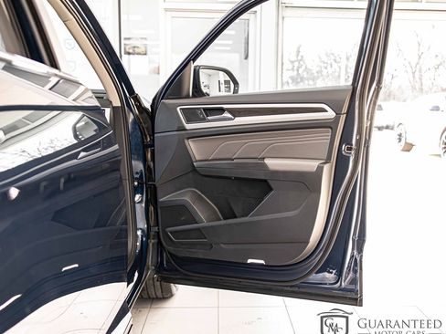 Used 2022 Volkswagen Atlas SE image 39