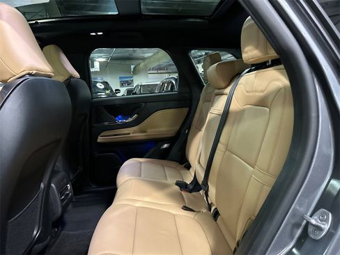 Certified 2022 Lincoln Corsair Reserve w/ Elements Package image 21