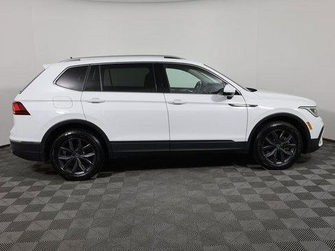 Used 2022 Volkswagen Tiguan SE image 4