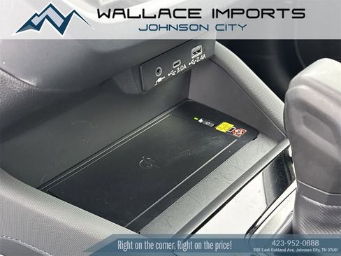 Used 2025 Subaru Forester Premium w/ Convenience Package #2 image 29