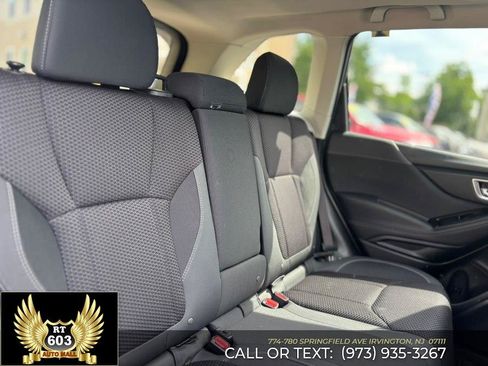 Used 2021 Subaru Forester Premium AWD/4WD image 9