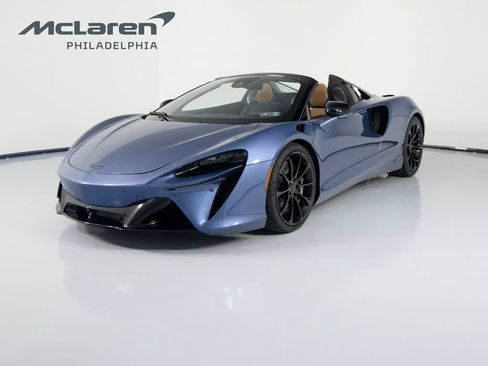 Used 2026 McLaren Artura Spider RWD image 1