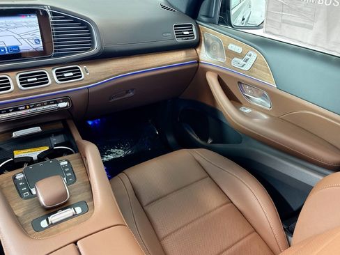 New 2026 Mercedes-Benz GLS 450 GLS 450 4MATIC SUV image 21