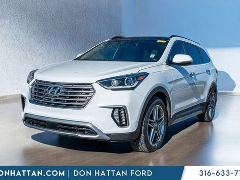 Used 2017 Hyundai Santa Fe Limited image 1