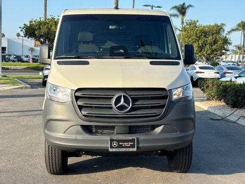 Used 2026 Mercedes-Benz Sprinter 2500 image 32