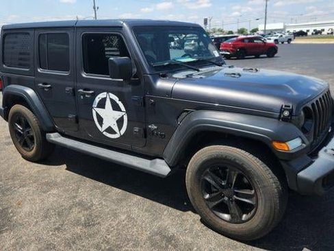 Used 2019 Jeep Wrangler Unlimited Sport w/ Dual Top Group AWD/4WD image 3