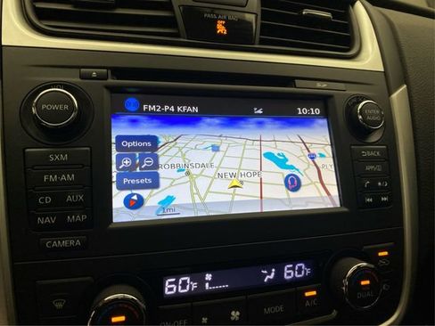 Used 2016 Nissan Altima 3.5 SL w/ 3.5 Technology Package FWD image 30
