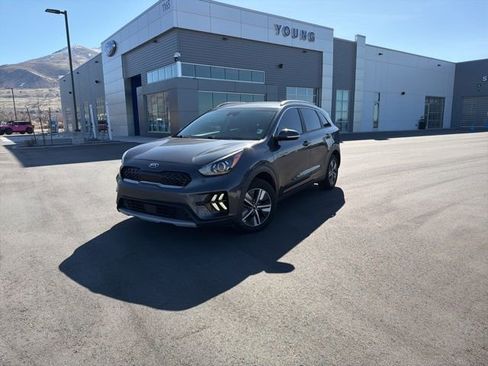 Used 2021 Kia Niro EX FWD image 1