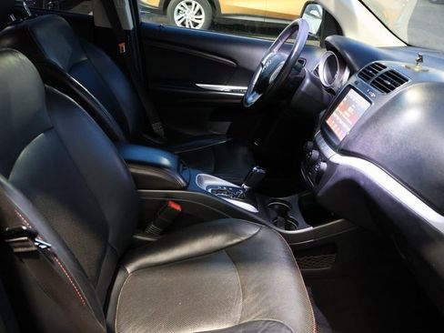 Used 2018 Dodge Journey GT w/ Driver Convenience Group image 9