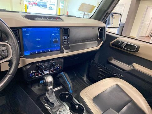 Used 2023 Ford Bronco Wildtrak AWD/4WD image 15