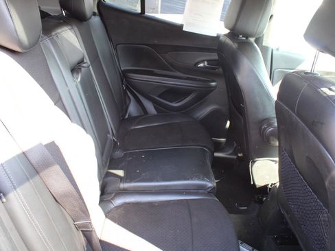 Used 2019 Buick Encore Preferred image 5