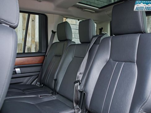 Used 2016 Land Rover LR4 HSE AWD/4WD image 25