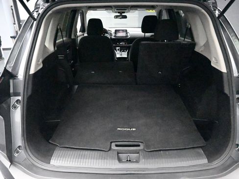 Used 2023 Nissan Rogue SV image 23