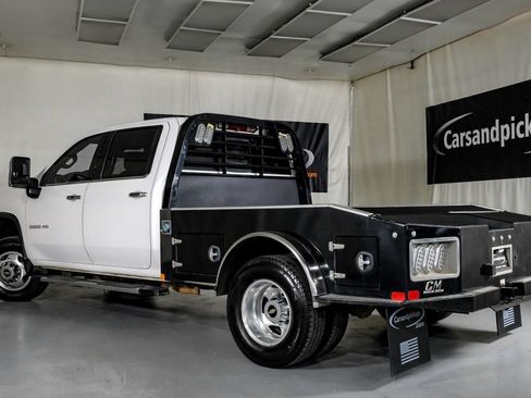 Used 2022 Chevrolet Silverado 3500 High Country w/ Safety Package II AWD/4WD image 10