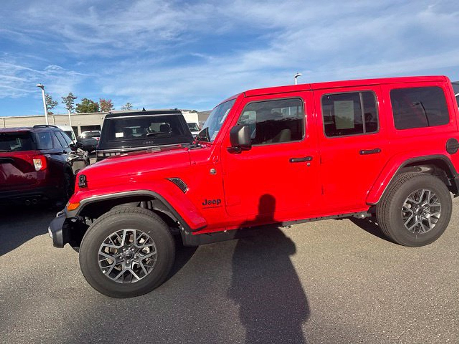Used 2026 Jeep Wrangler Unlimited Sahara AWD/4WD image 4