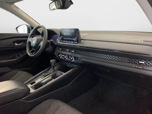 Certified 2023 Honda Accord EX image 39