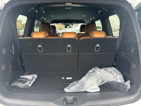 New 2026 Nissan Armada SL w/ Captain's Chari Seat Package AWD/4WD image 17