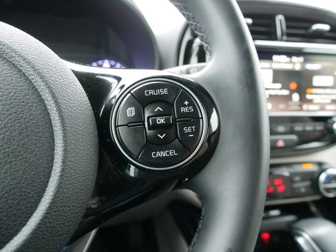 Used 2020 Kia Soul EX image 22