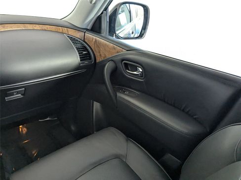 Used 2022 Nissan Armada SL image 34