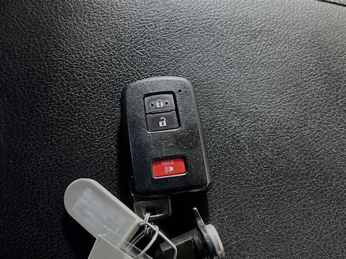 Used 2021 Toyota 4Runner SR5 Premium w/ Moonroof Package AWD/4WD image 36