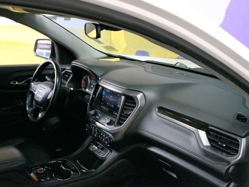 Used 2020 GMC Acadia AT4 w/ GMC Pro Grade Package AWD/4WD image 13