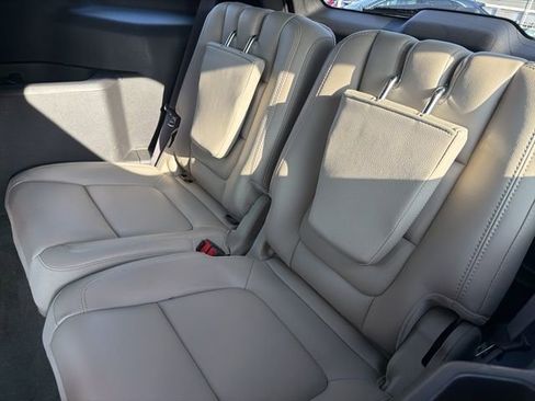 Used 2013 Ford Explorer Limited image 15
