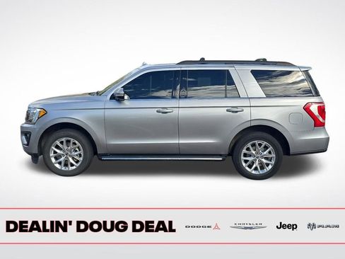 Used 2020 Ford Expedition XLT w/ Equipment Group 202A image 3