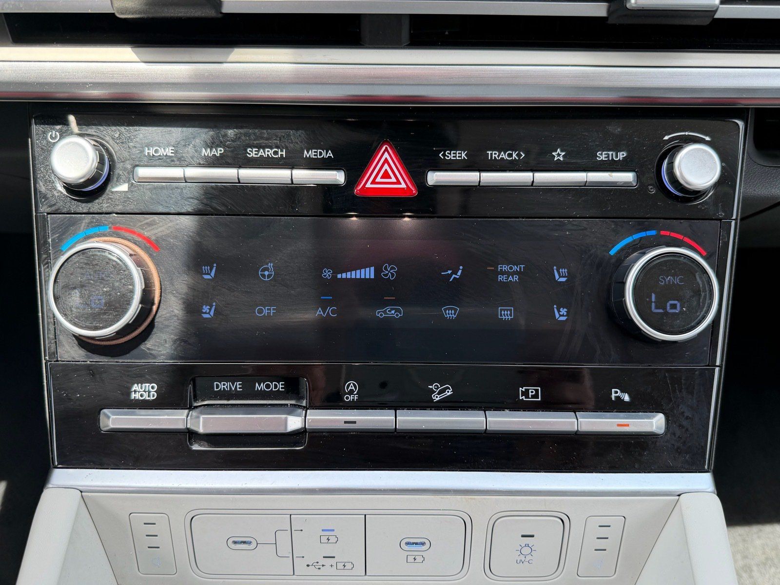 Used 2025 Hyundai Santa Fe Calligraphy FWD image 20