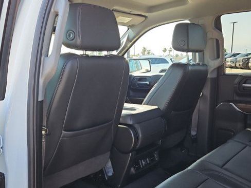 Used 2021 Chevrolet Silverado 1500 LT AWD/4WD image 20