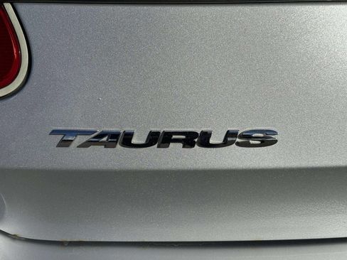 Used 2012 Ford Taurus Limited image 37