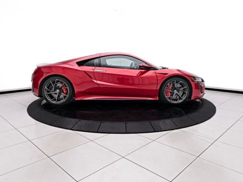 Used 2017 Acura NSX image 5