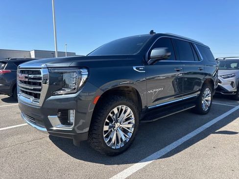 Used 2021 GMC Yukon SLT w/ SLT Luxury Plus Package image 1