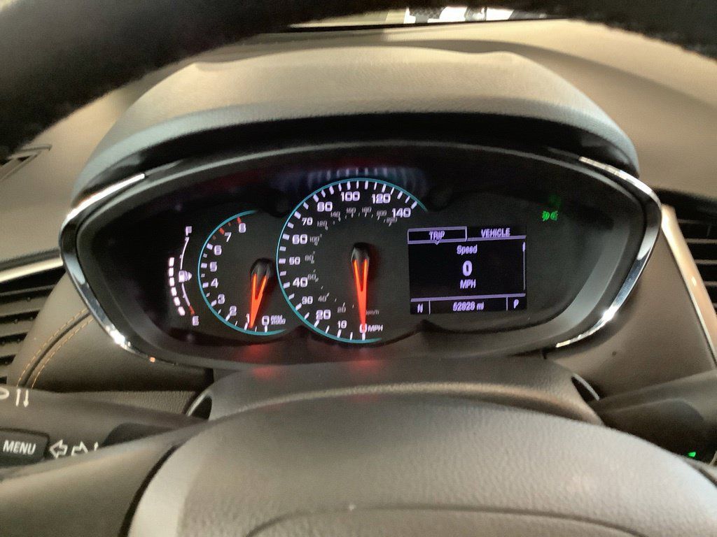 Used 2019 Chevrolet Trax LT w/ LT Convenience Package AWD/4WD image 10