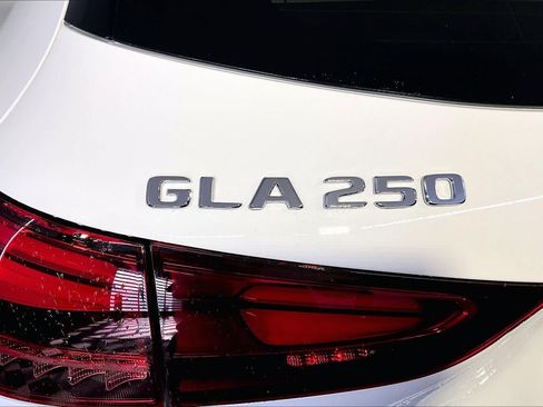 New 2026 Mercedes-Benz GLA 250 4MATIC image 6