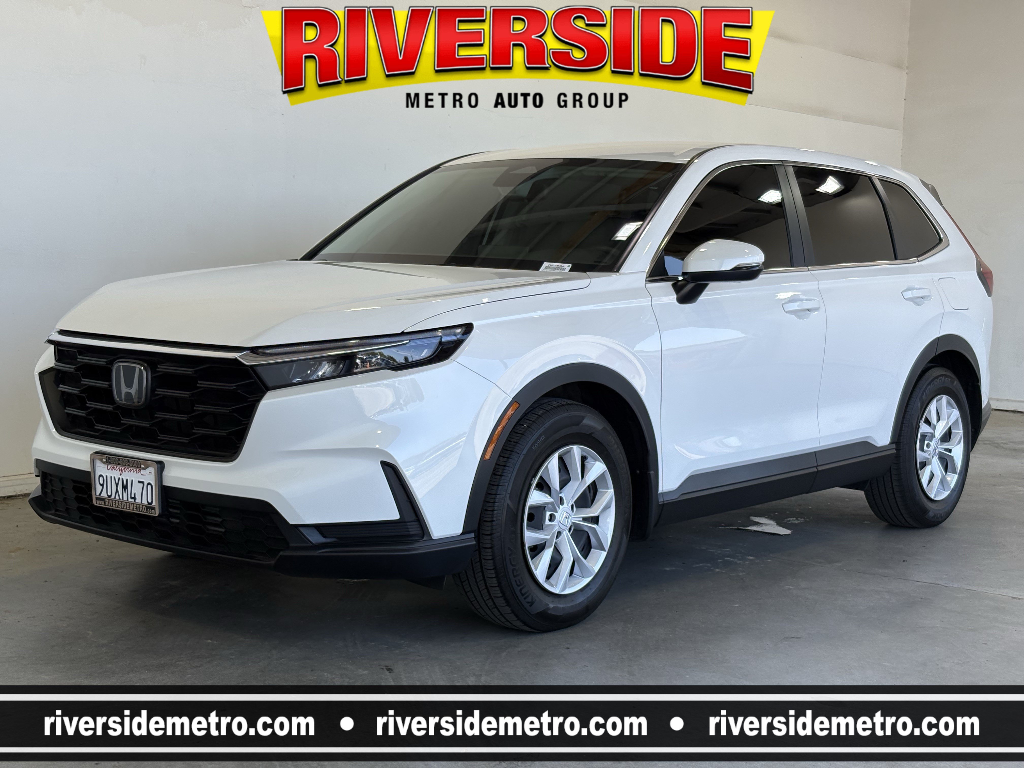 Certified 2025 Honda CR-V LX image 1