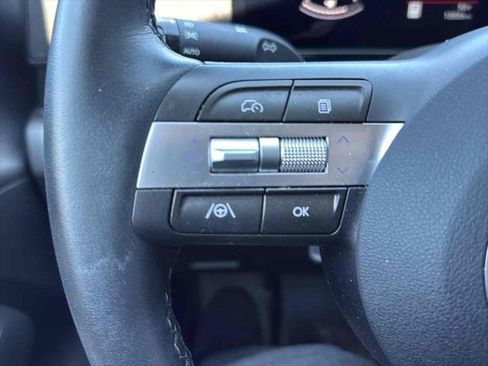 Used 2025 Hyundai Kona SEL image 15