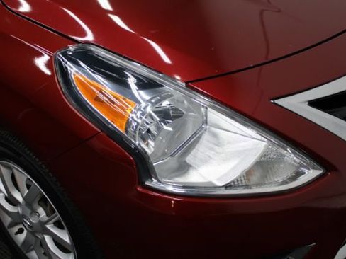 Used 2017 Nissan Versa SV w/ SV Special Edition Package image 25