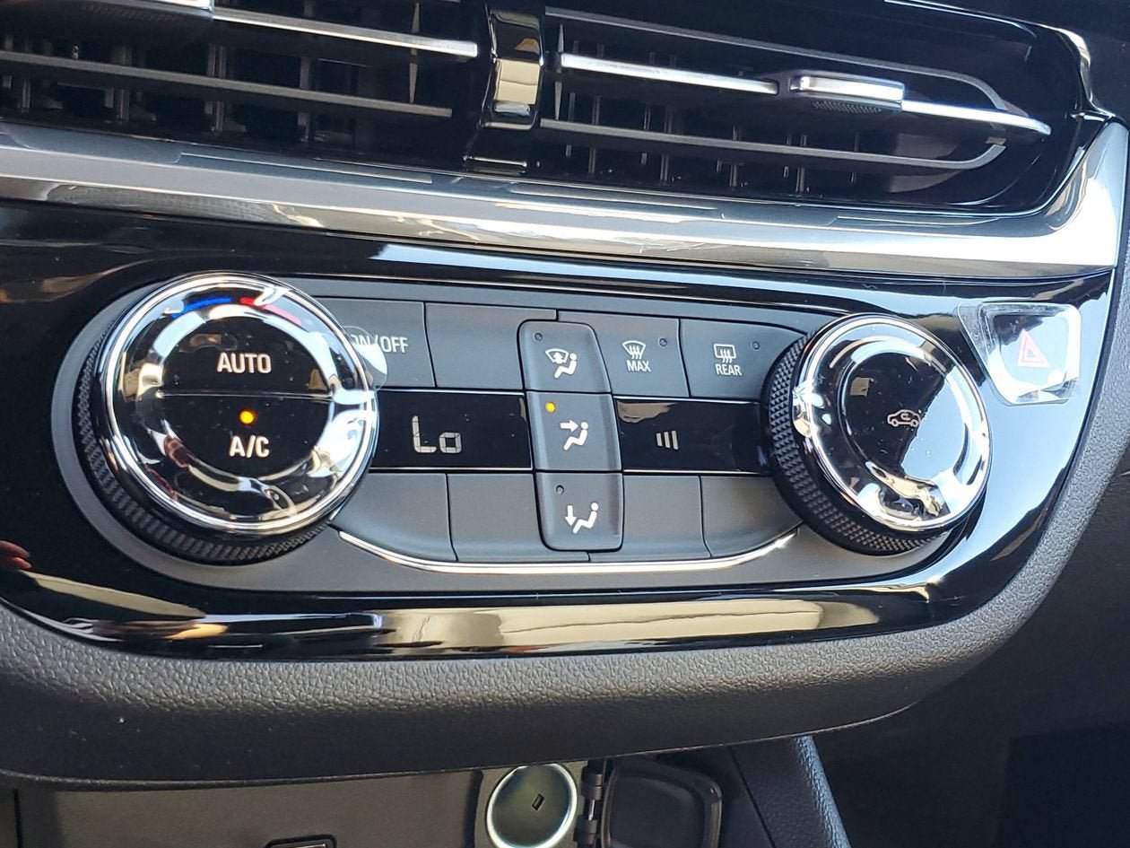 New 2026 Buick Envista Sport Touring w/ Convenience II Package FWD image 22