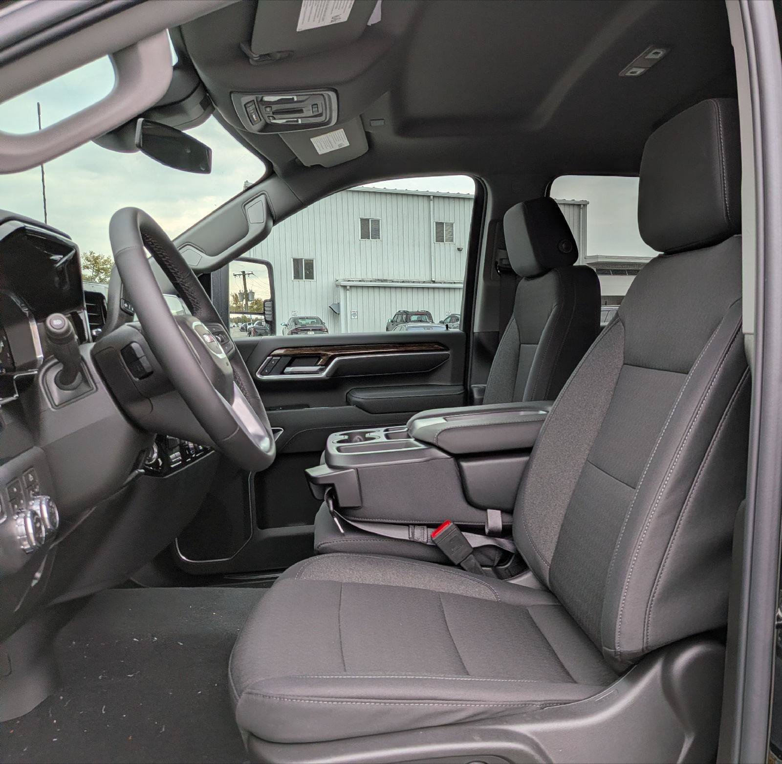 New 2026 GMC Sierra 2500 SLE w/ SLE Value Package; AWD/4WD image 11