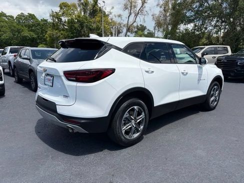 Used 2025 Chevrolet Blazer LT FWD image 6