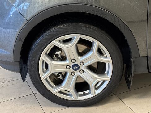 Certified 2019 Ford Escape Titanium image 27