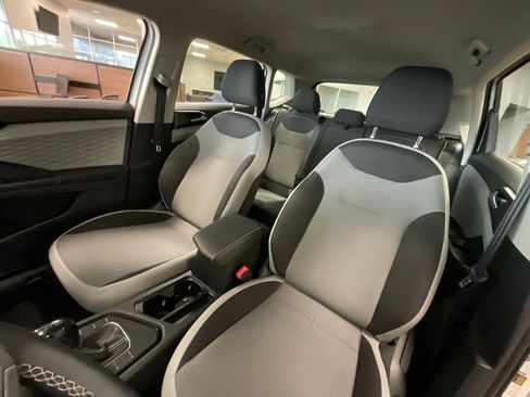 Used 2023 Volkswagen Taos S FWD image 10