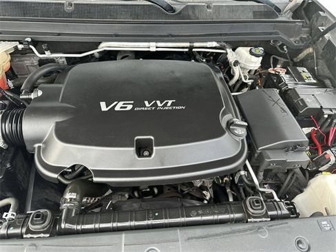 Used 2021 GMC Canyon AT4 w/ Driver Alert Package image 18