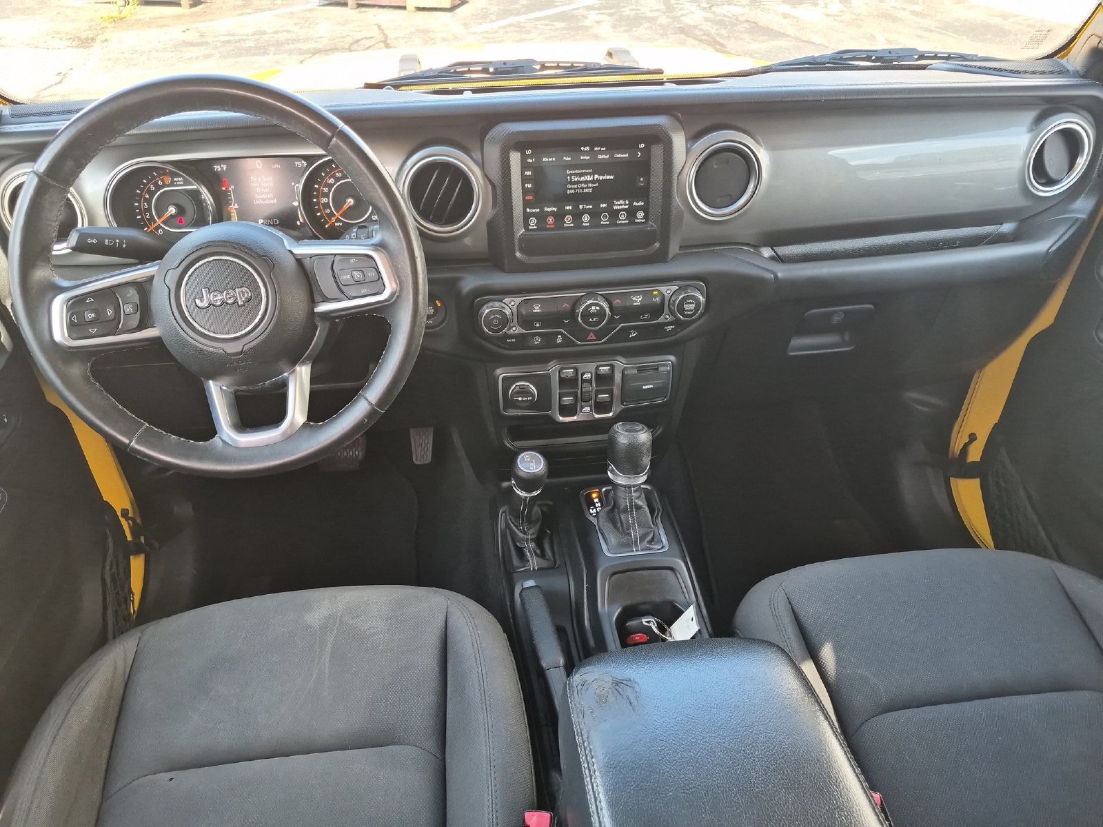 Used 2019 Jeep Wrangler Unlimited Sahara AWD/4WD image 16